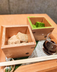 銀座福禄壽さんの二色わらび餅