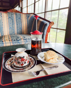 カフェえどもんずさんの果肉茶とフロマージュ