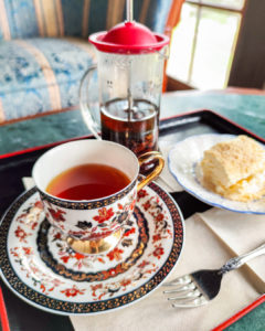 カフェえどもんずさんのフロマージュと果肉茶