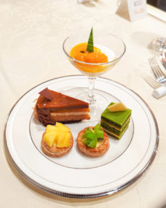 池袋のホテルメトロポリタンのスイカペンギンスイーツビュッフェ