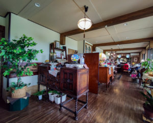 木更津のカフェ、びいどろ茶房さんの店内の様子