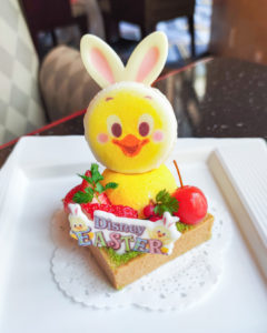 ハイピリオン・ラウンジさんのうさピヨケーキセット