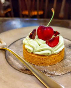 from afarさんのアメリカンチェリーのタルト