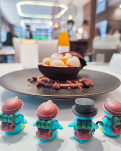 自由が丘のカフェベルアメールさんのフローラルカカオを狙うぺっこり探検隊