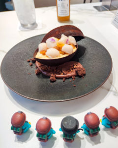 自由が丘のカフェ、カフェベルアメールさんのフローラルカカオを狙うぺっこり探検隊