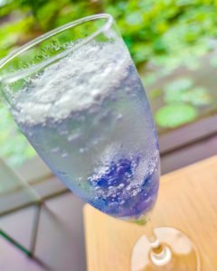 鎌倉のカフェ、風の杜さんの紫陽花ソーダ