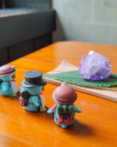 北鎌倉のカフェ、御菓子司こまきさんの御菓子抹茶を狙うぺっこり探検隊