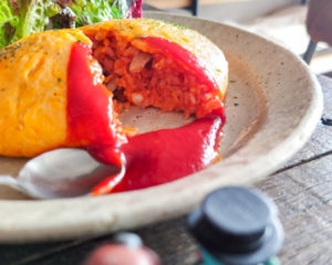 祐天寺のカフェ、トルスさんのオムライスを狙うぺっこり探検隊