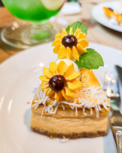 サンデーブランチ下北沢店さんの向日葵チーズケーキ